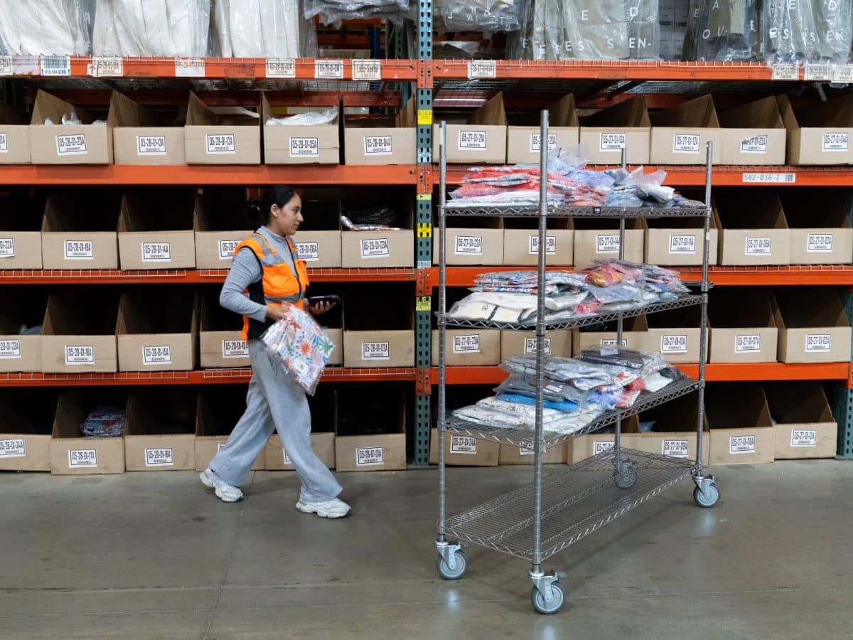 a worker pick and packs in a 3PL facility